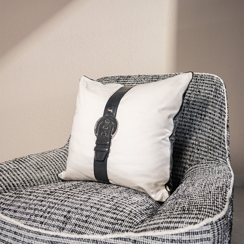 Single Black and White Sofa - Image 4