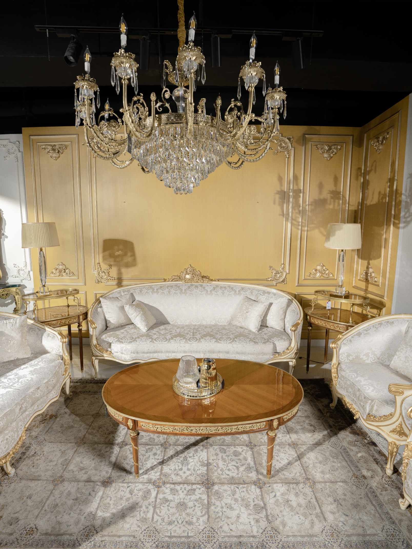 Classical Sofa 1 - Image 7