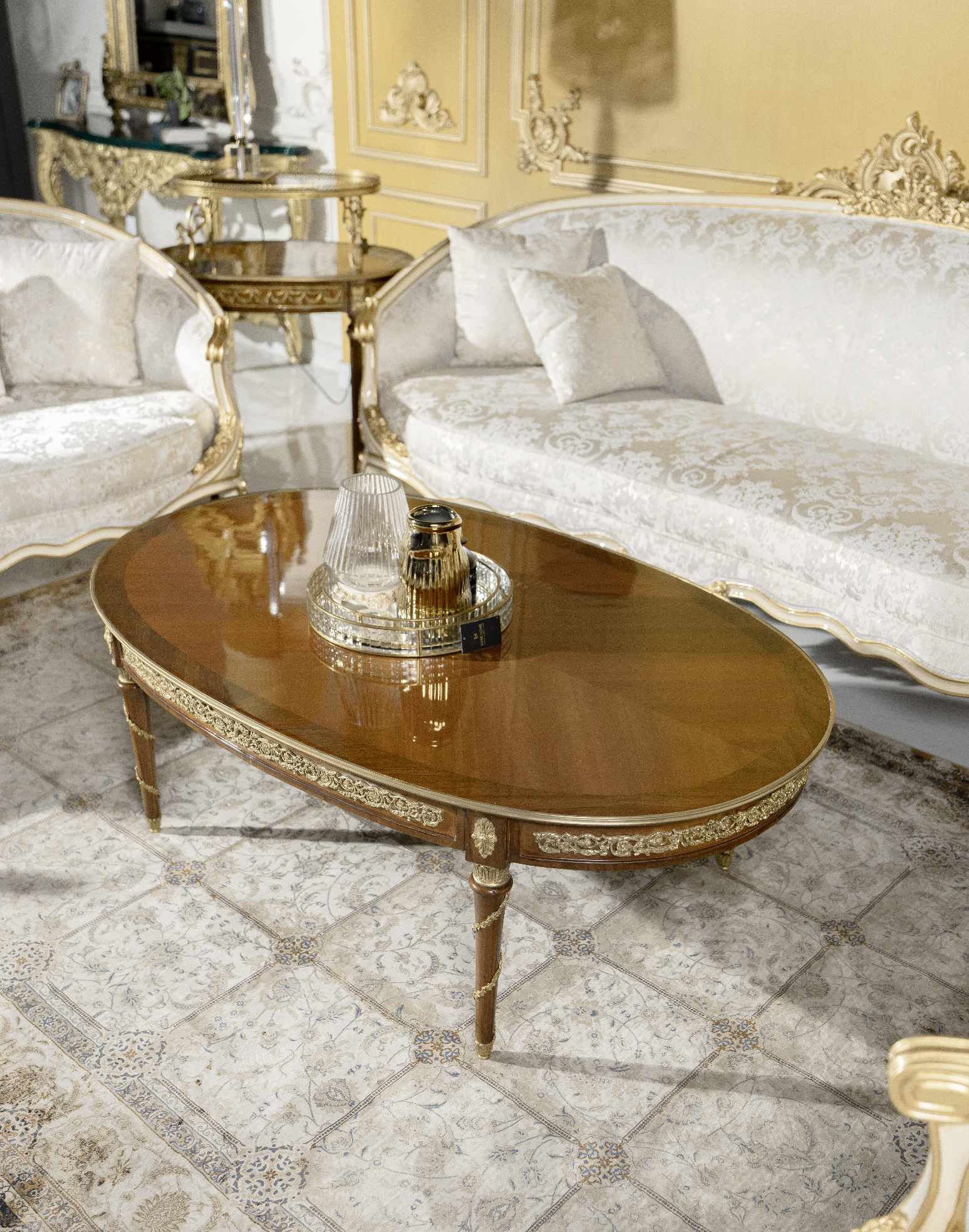 Classical Sofa 1 - Image 10