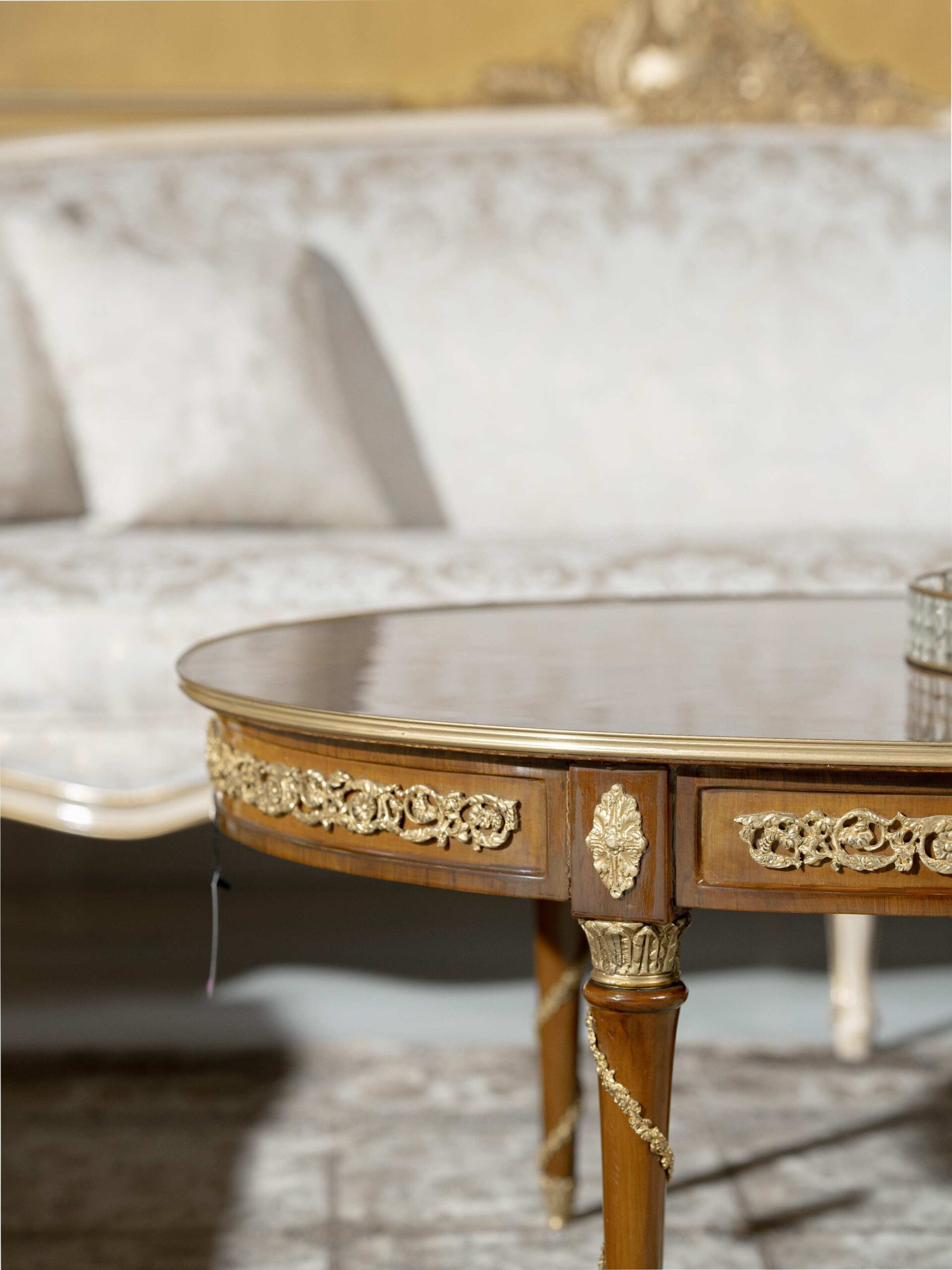 Classical Sofa 1 - Image 16