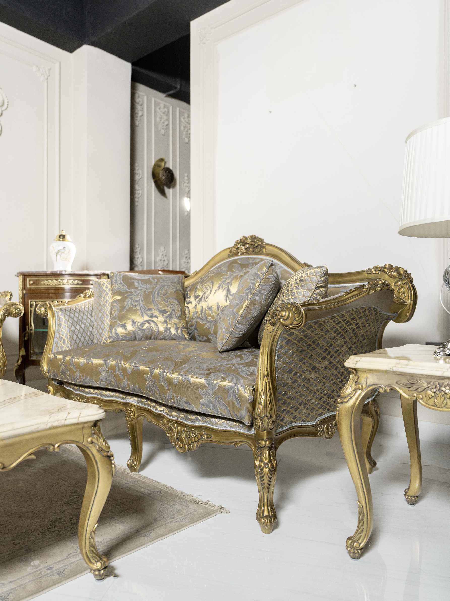 Classical Sofa 2 Basement - Image 5