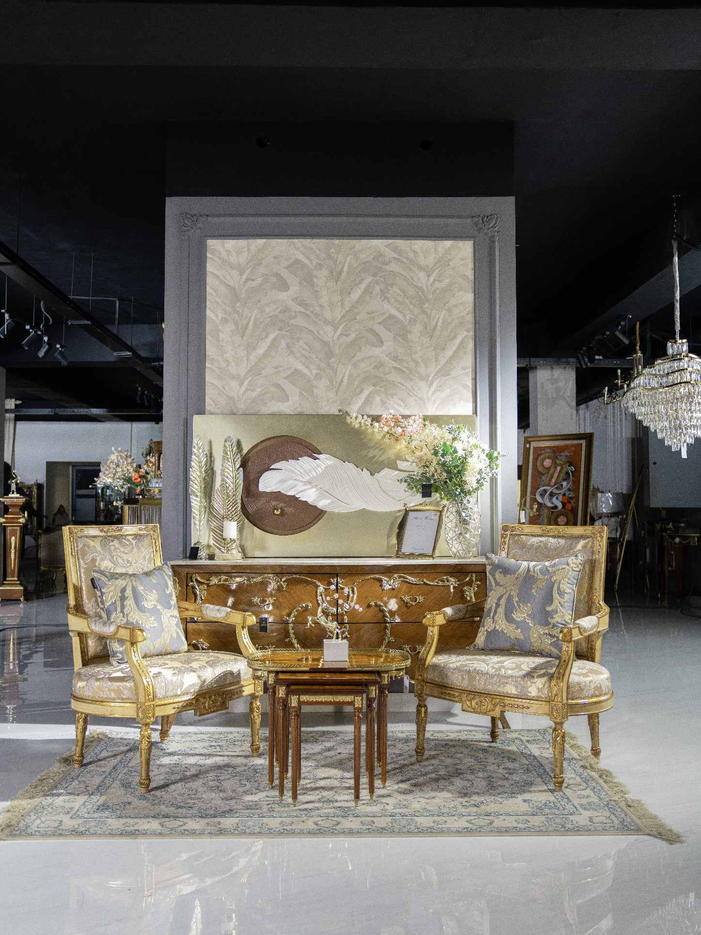 Classical Chair Setting - Image 2
