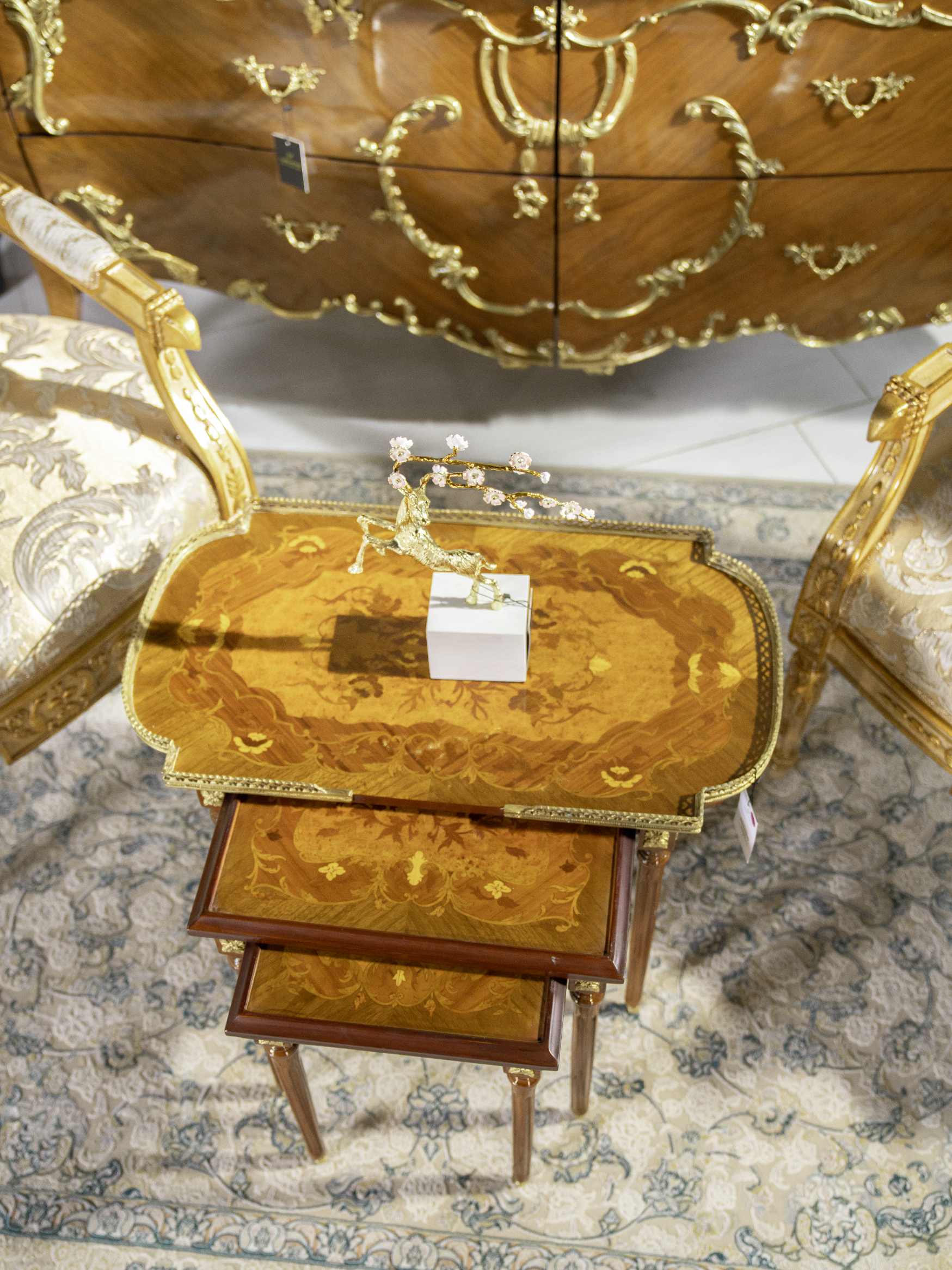 Classical Chair Setting - Image 8
