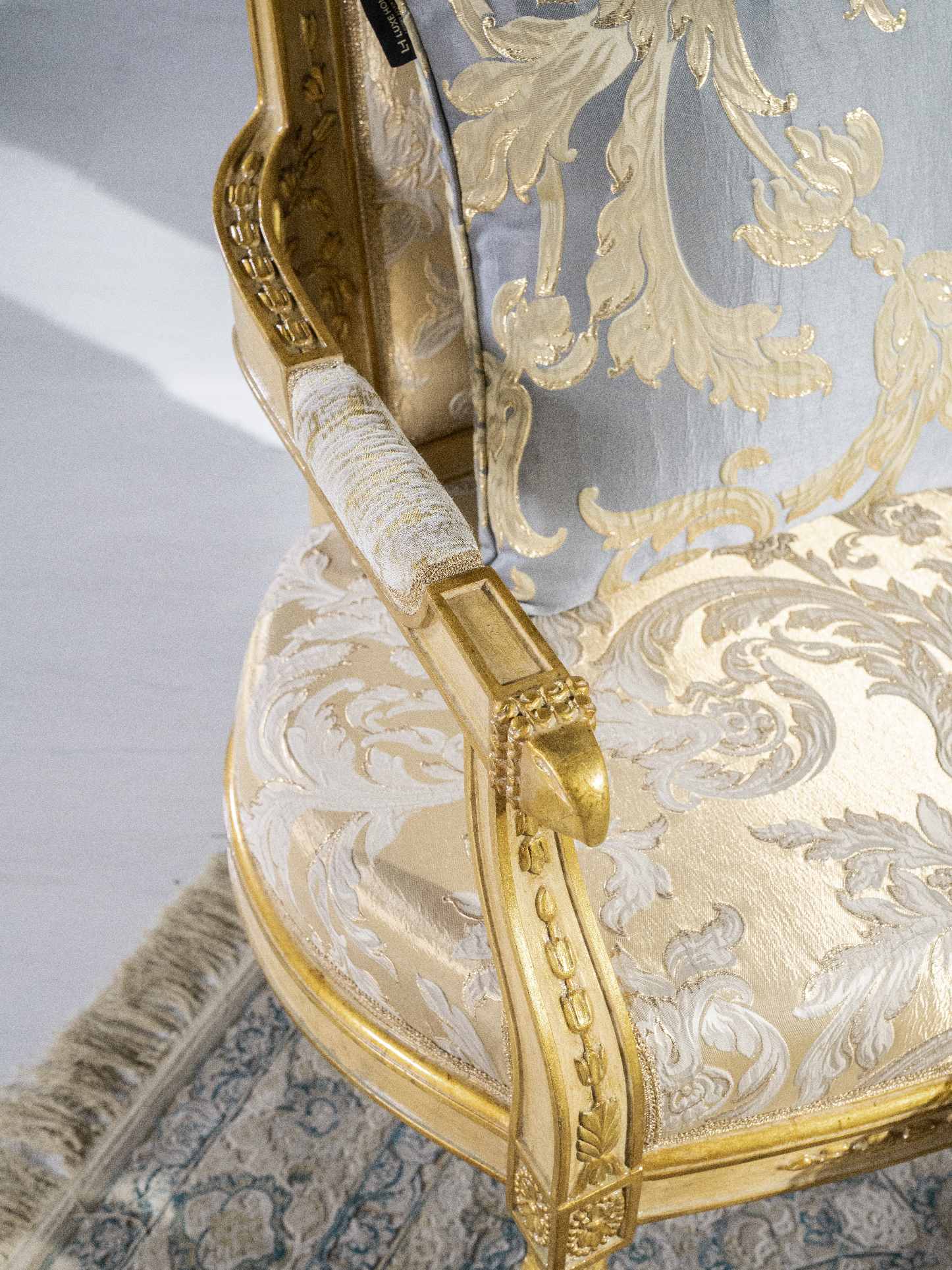 Classical Chair Setting - Image 11