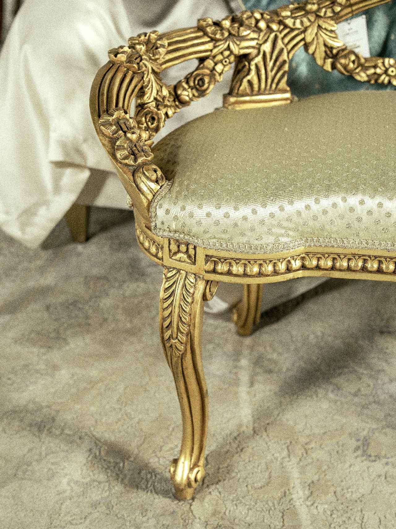Classical Bed Basement - Image 4