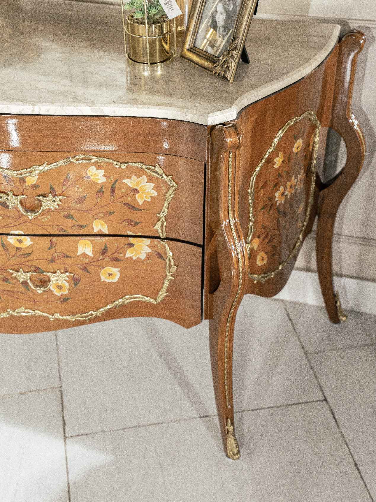 Classical Bed Basement - Image 18
