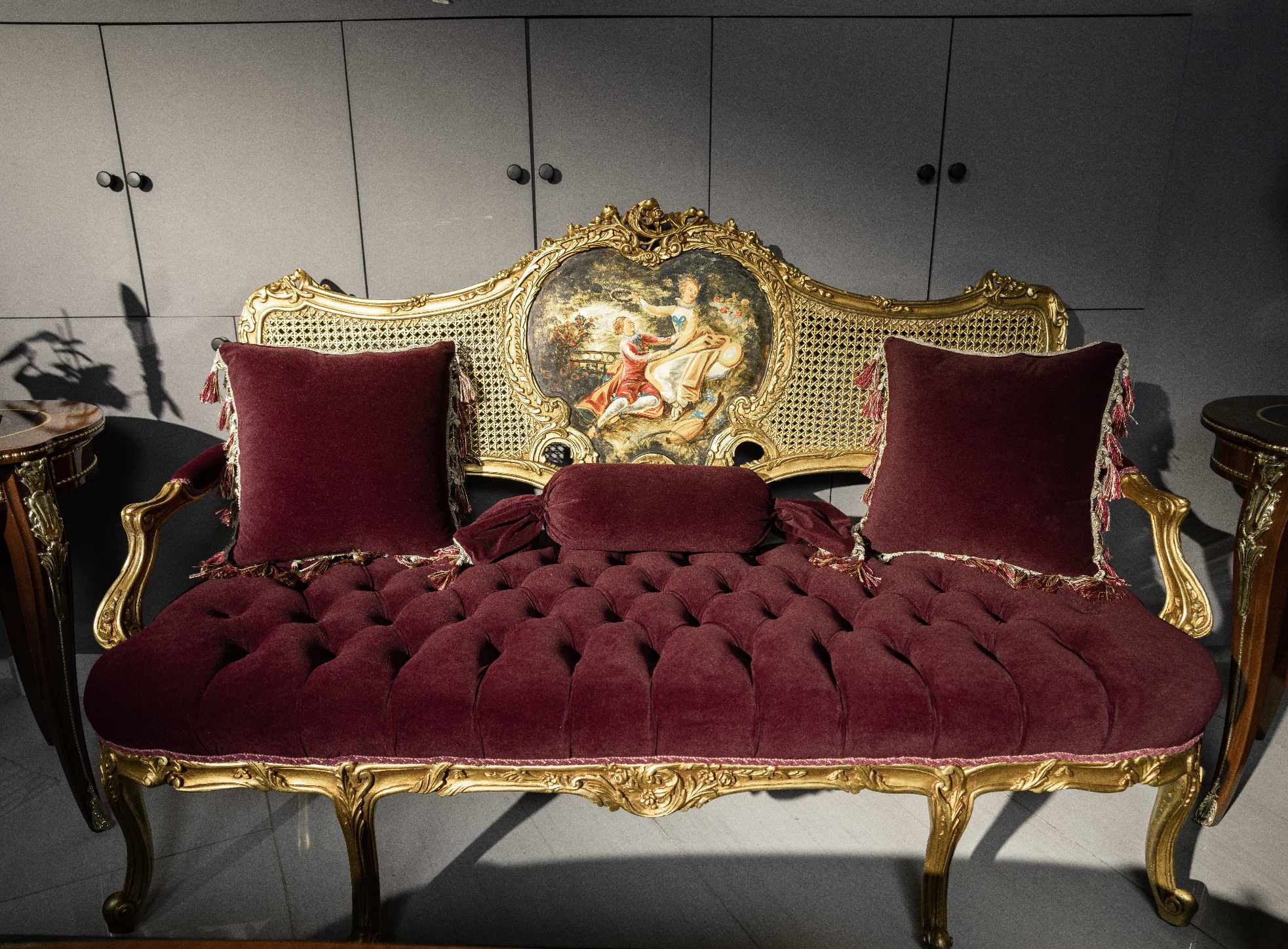 Classical Sofa 5 Basement - Image 9