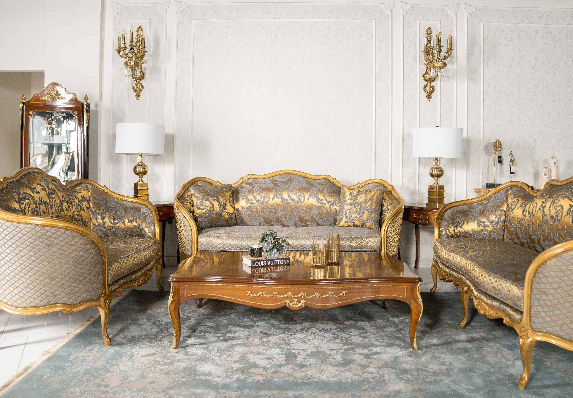 Classical Sofa 6 - Image 3