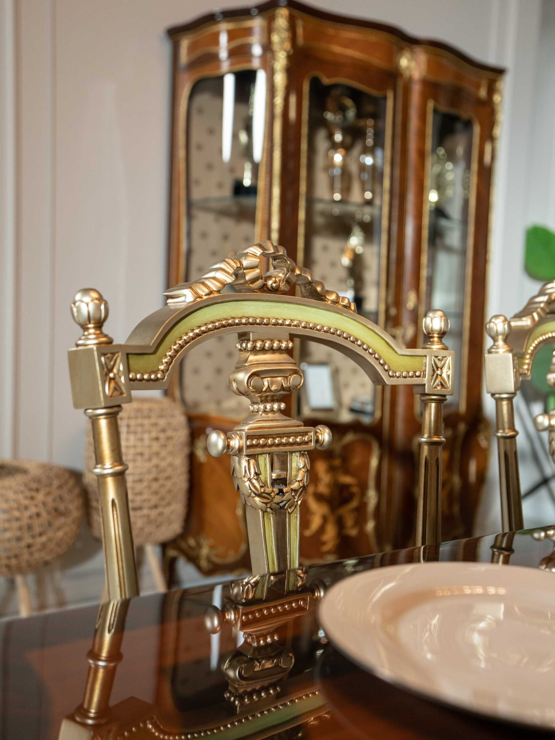 Classical Dining 1 - Image 7
