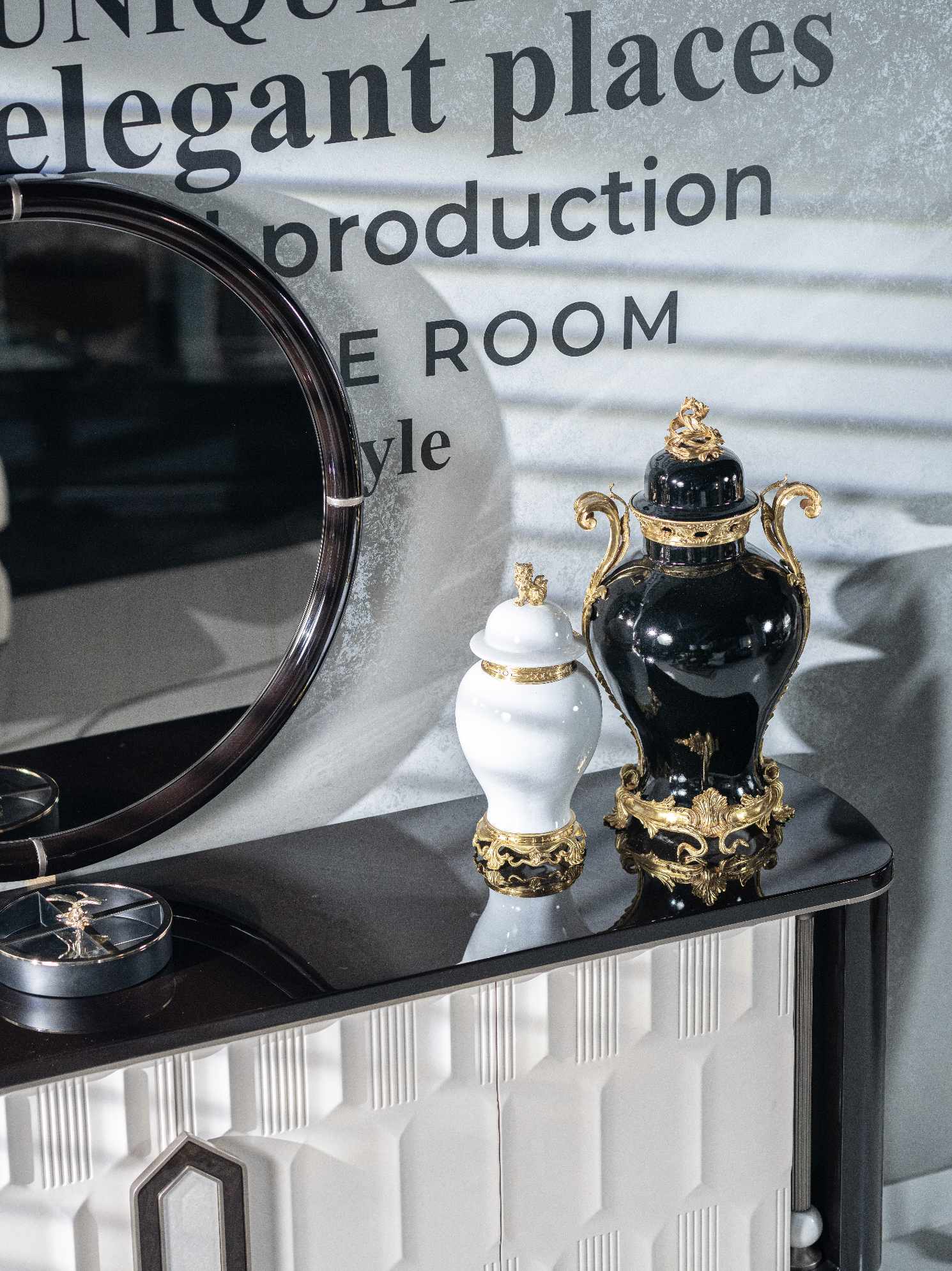 Modern Mirror - Image 11